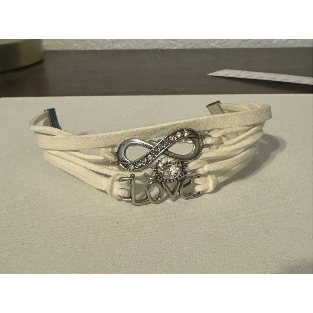 Vintage Y2K Chunky White Silver Tone Rhinestone Infinity Heart Cuff Bracelet 90s